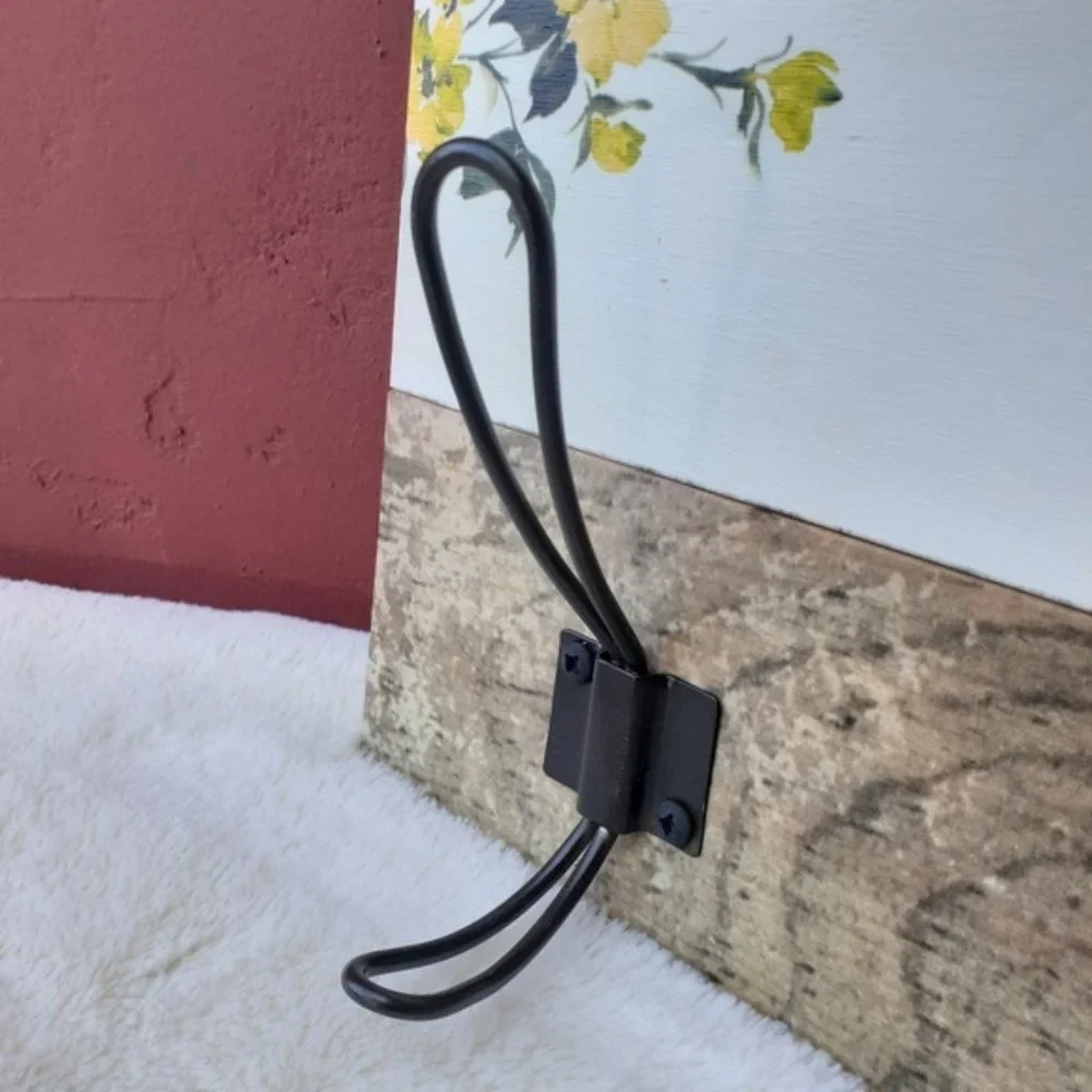 Rustic Farmhouse Wall Hanging Hooks Yellow Flower USA Made Gift Idea NEW